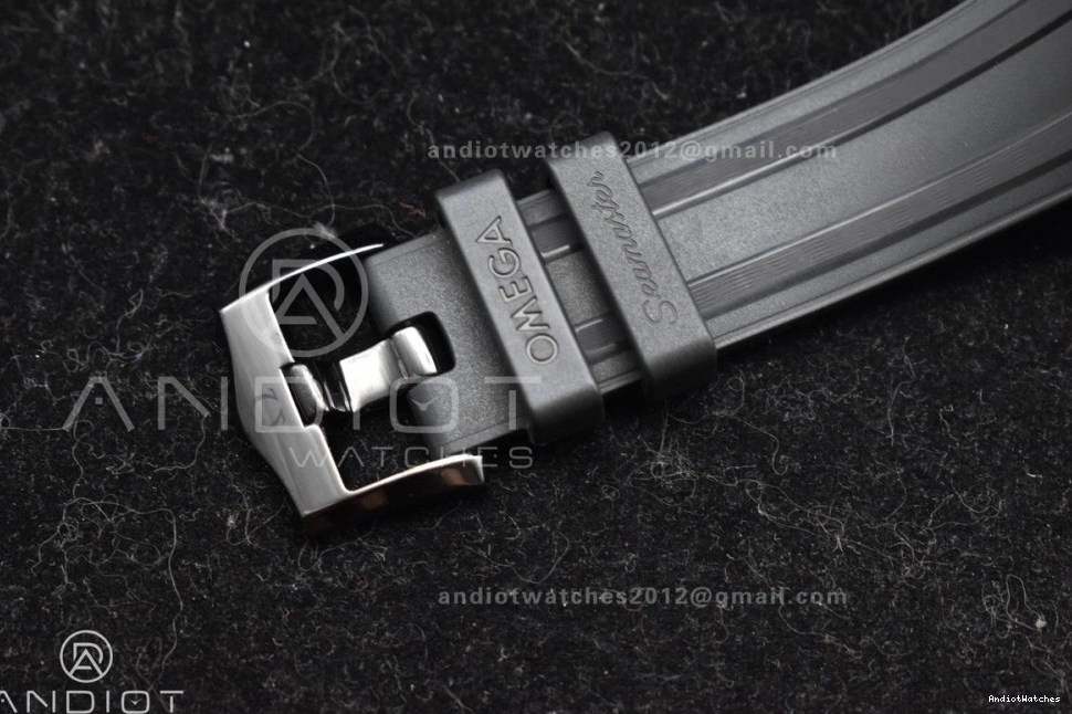Rubber Black GoAnywhere Seamaster 300M 1081 Diver VSF A Edition Strap PVD Best Black Dial on 0517